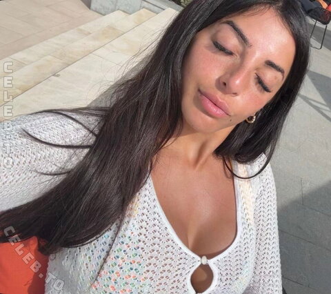 Rabiosa nude photo 7