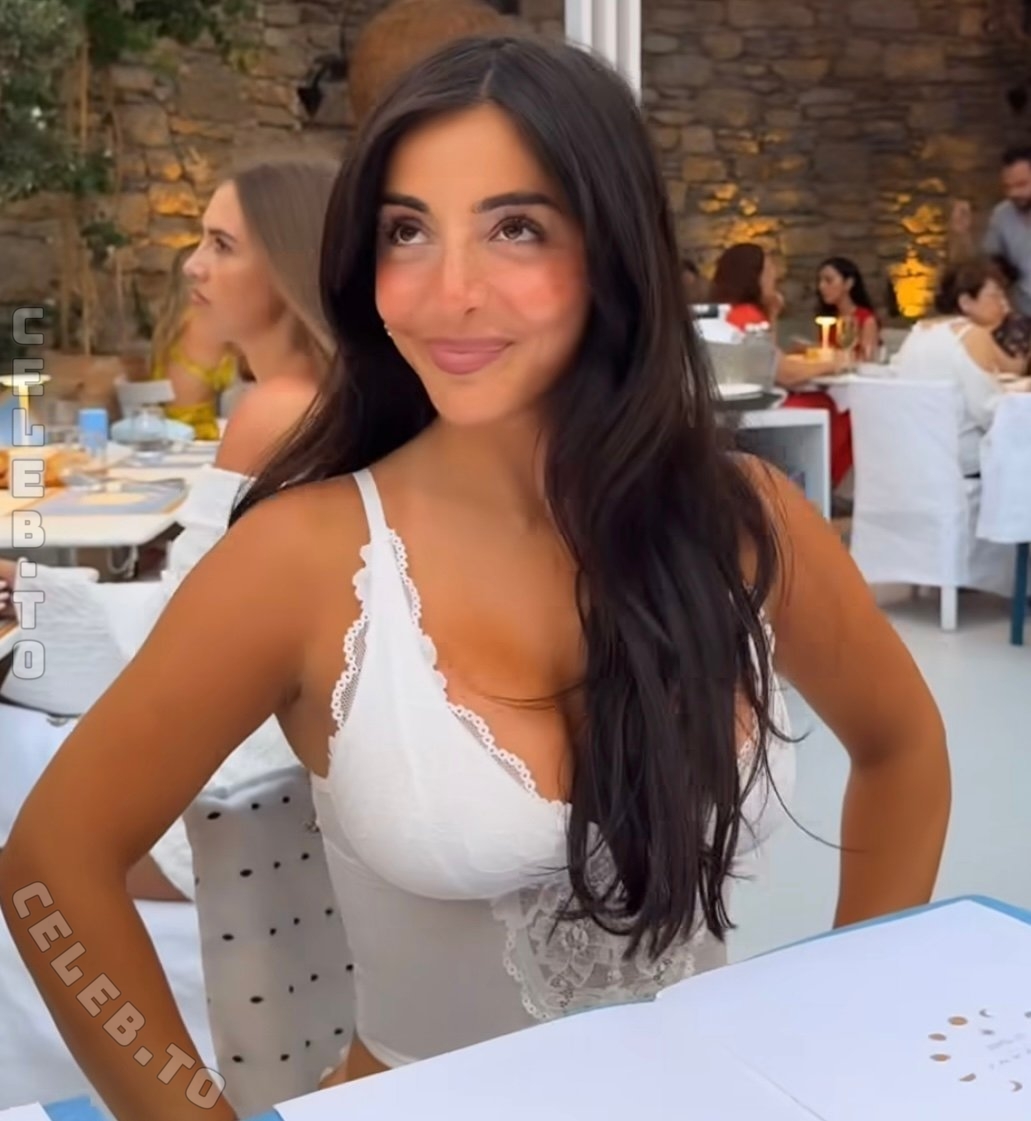 Rabiosa nude photo 4