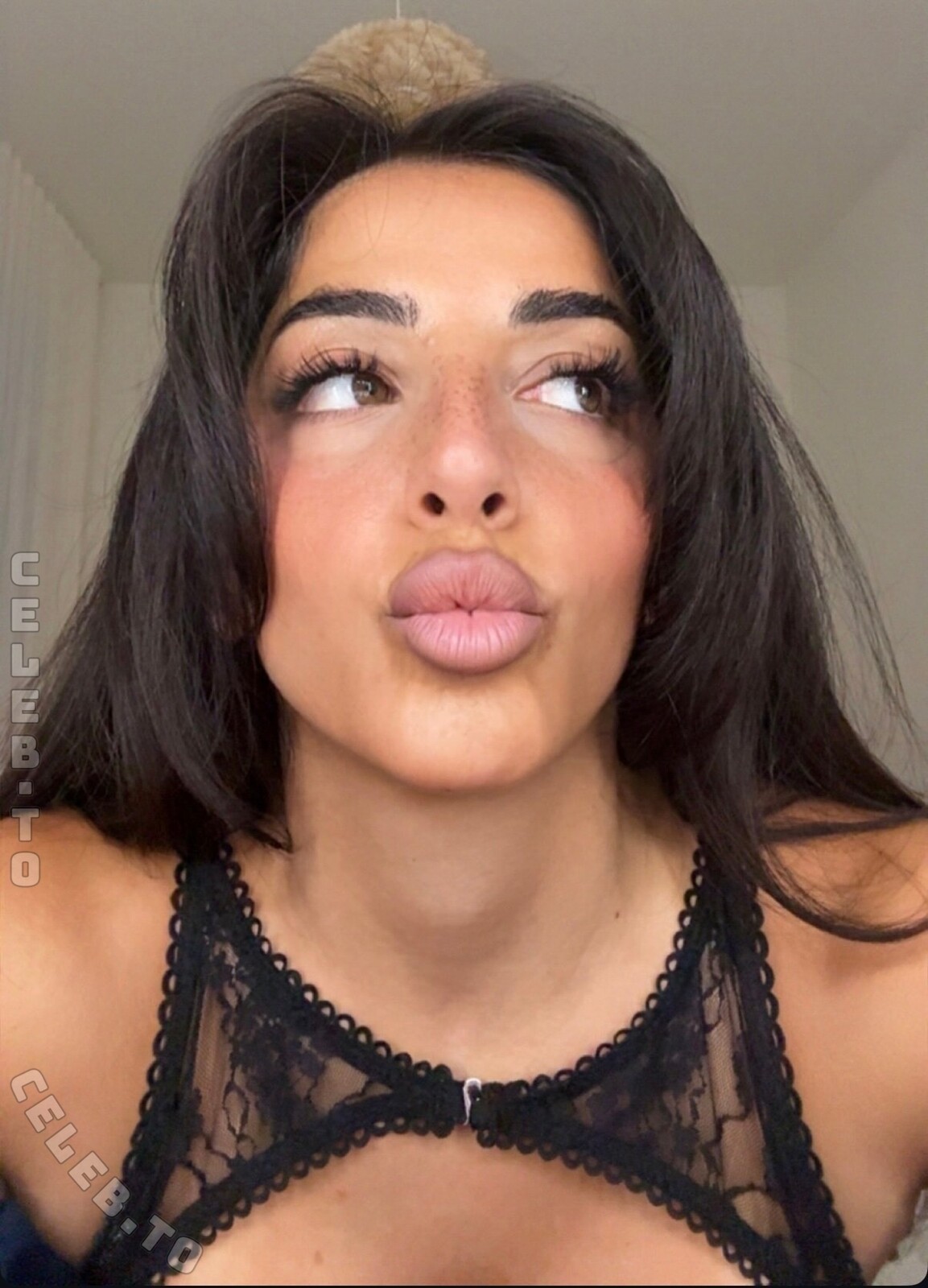 Rabiosa nude photo 5
