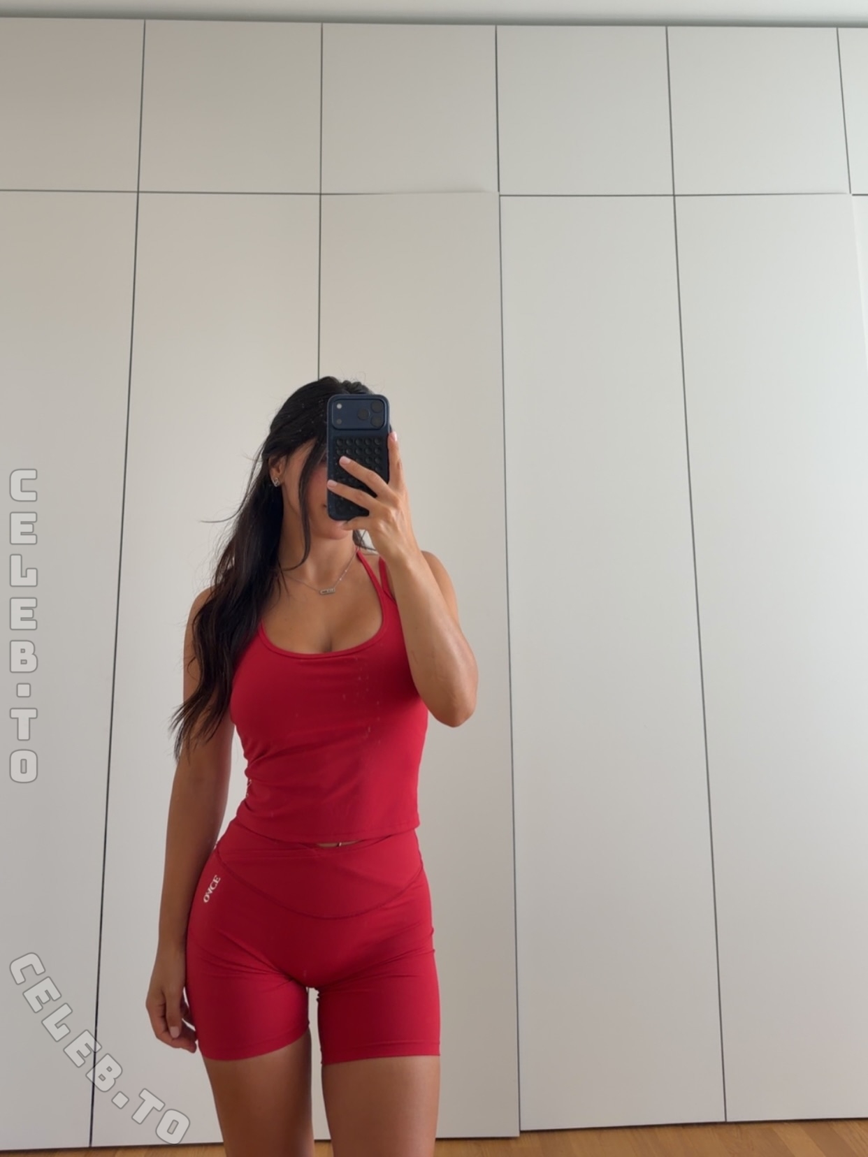 Rabiosa nude photo 8