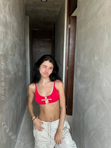 Rachel Brockman nude photo 14