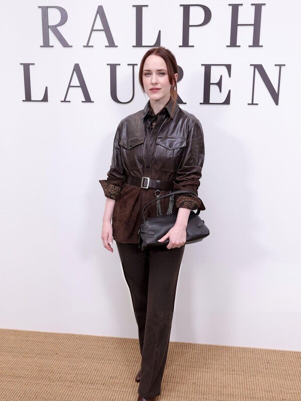 Rachel Brosnahan nude photo 11