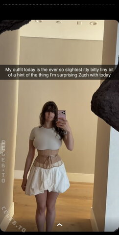 Rachel Levin nude photo 11