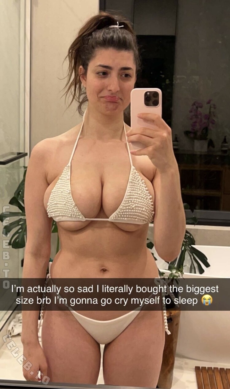 Rachel Levin nude photo 1