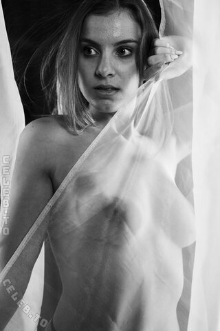Racinglisa nude photo 16