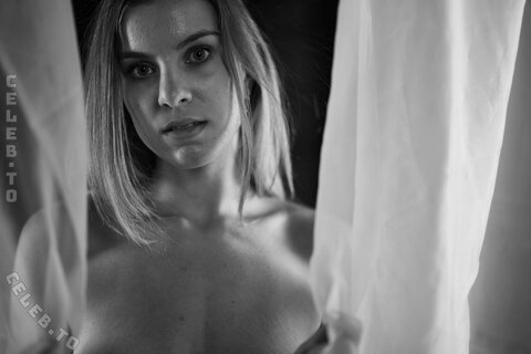 Racinglisa nude photo 10