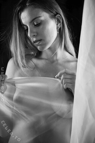 Racinglisa nude photo 9
