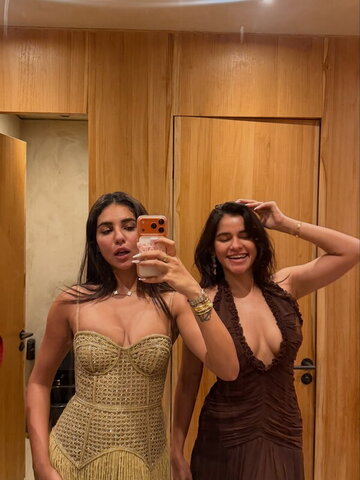 Radhika Seth nude photo 2