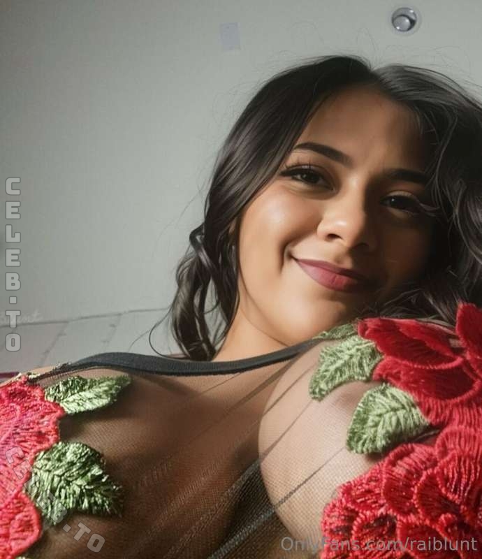 RaiBlunt nude photo 16