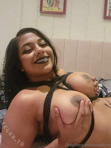 RaiBlunt nude photo 25