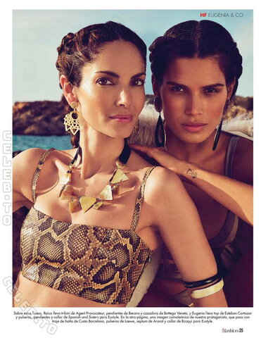 Raica Oliveira nude photo 2