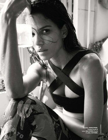 Raica Oliveira nude photo 89