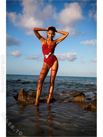 Raica Oliveira nude photo 81