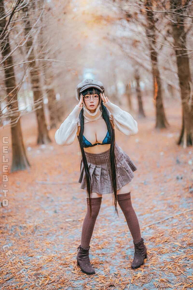 Raku_66 nude photo 11
