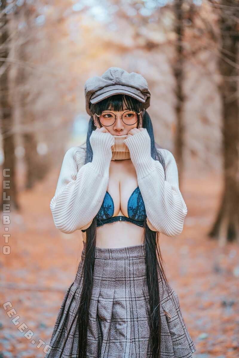 Raku_66 nude photo 12