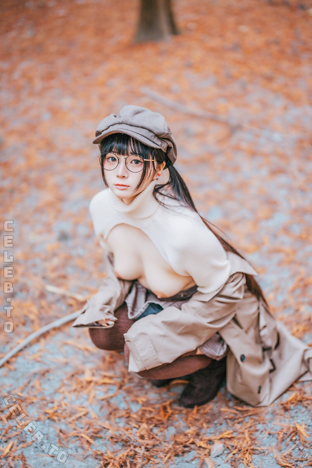 Raku_66 nude photo 2