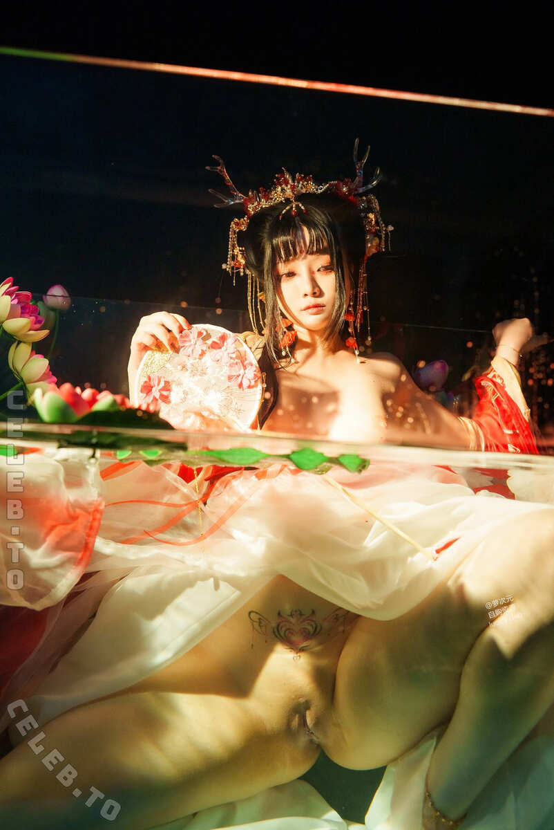 Raku_66 nude photo 3