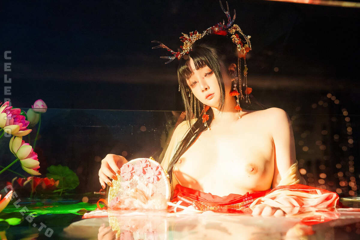 Raku_66 nude photo 4