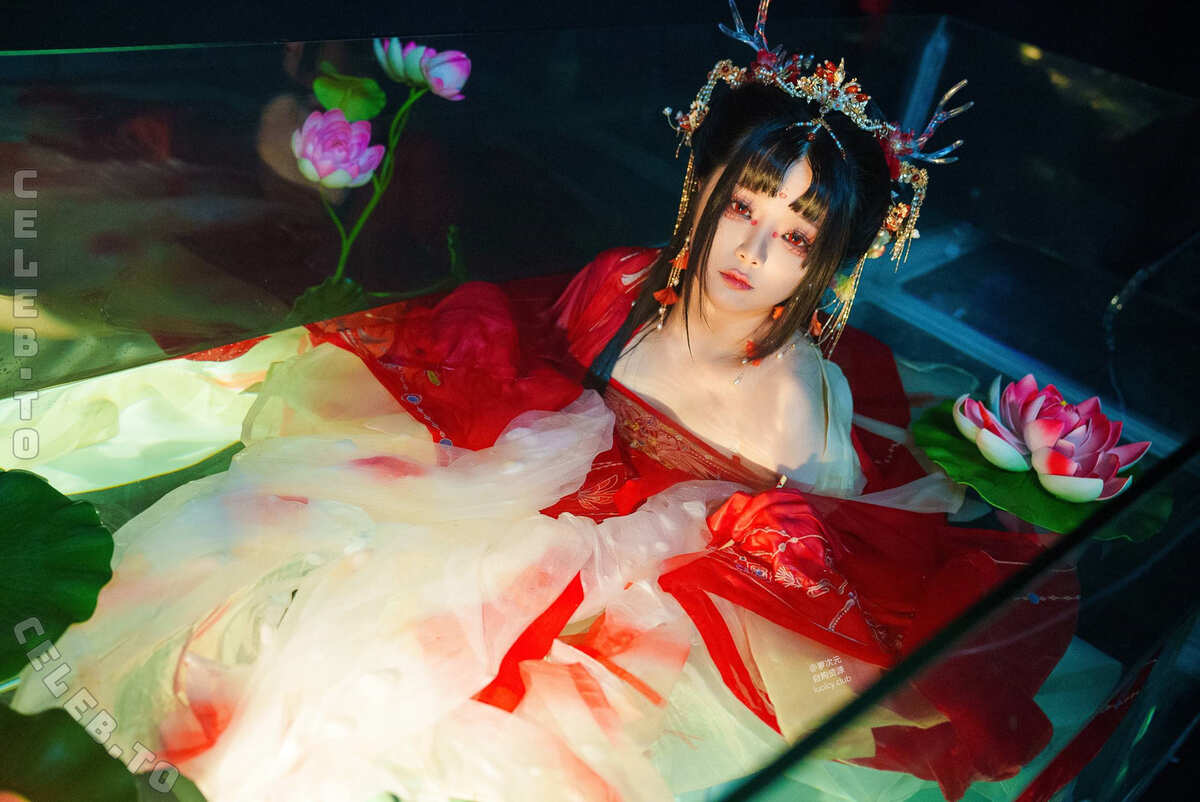 Raku_66 nude photo 9