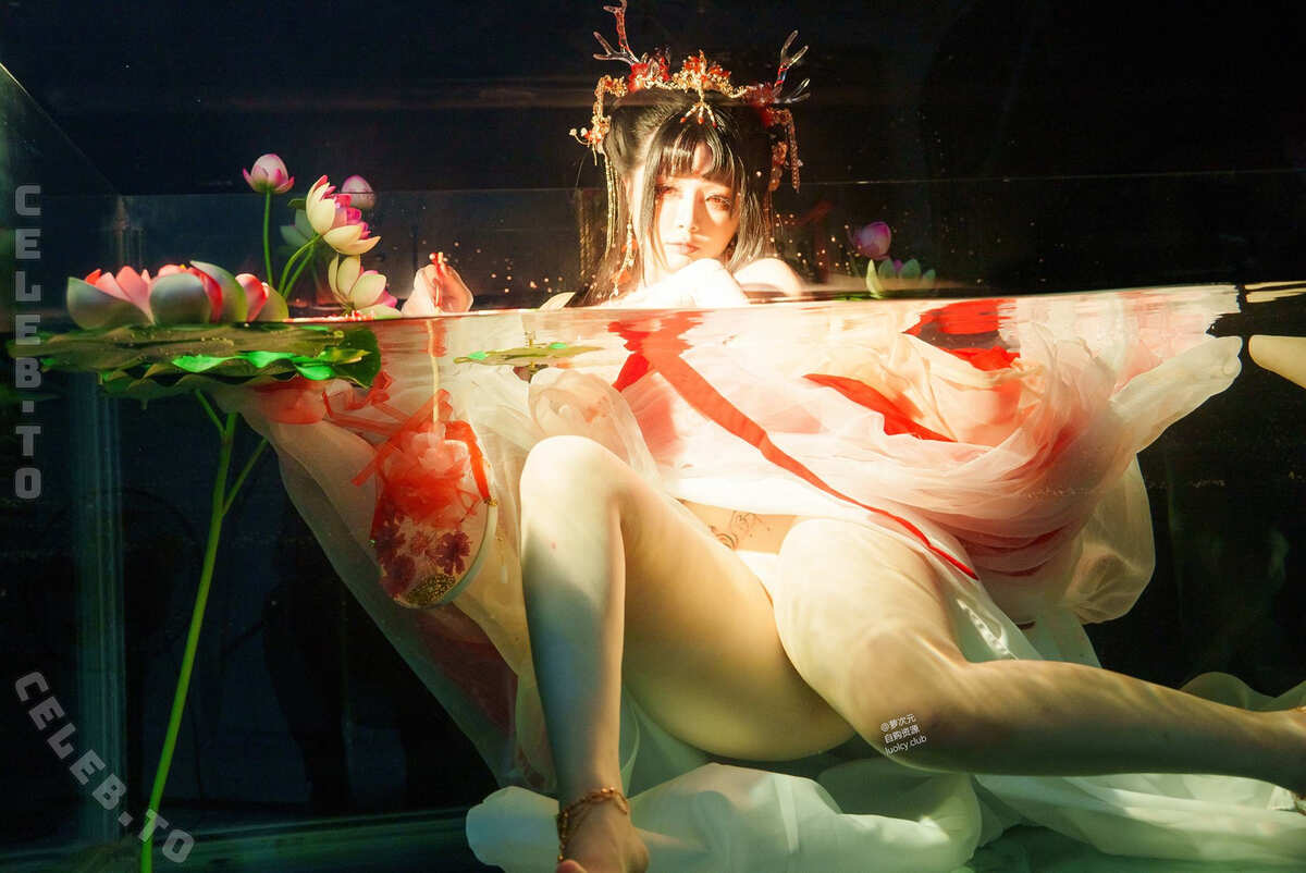 Raku_66 nude photo 14