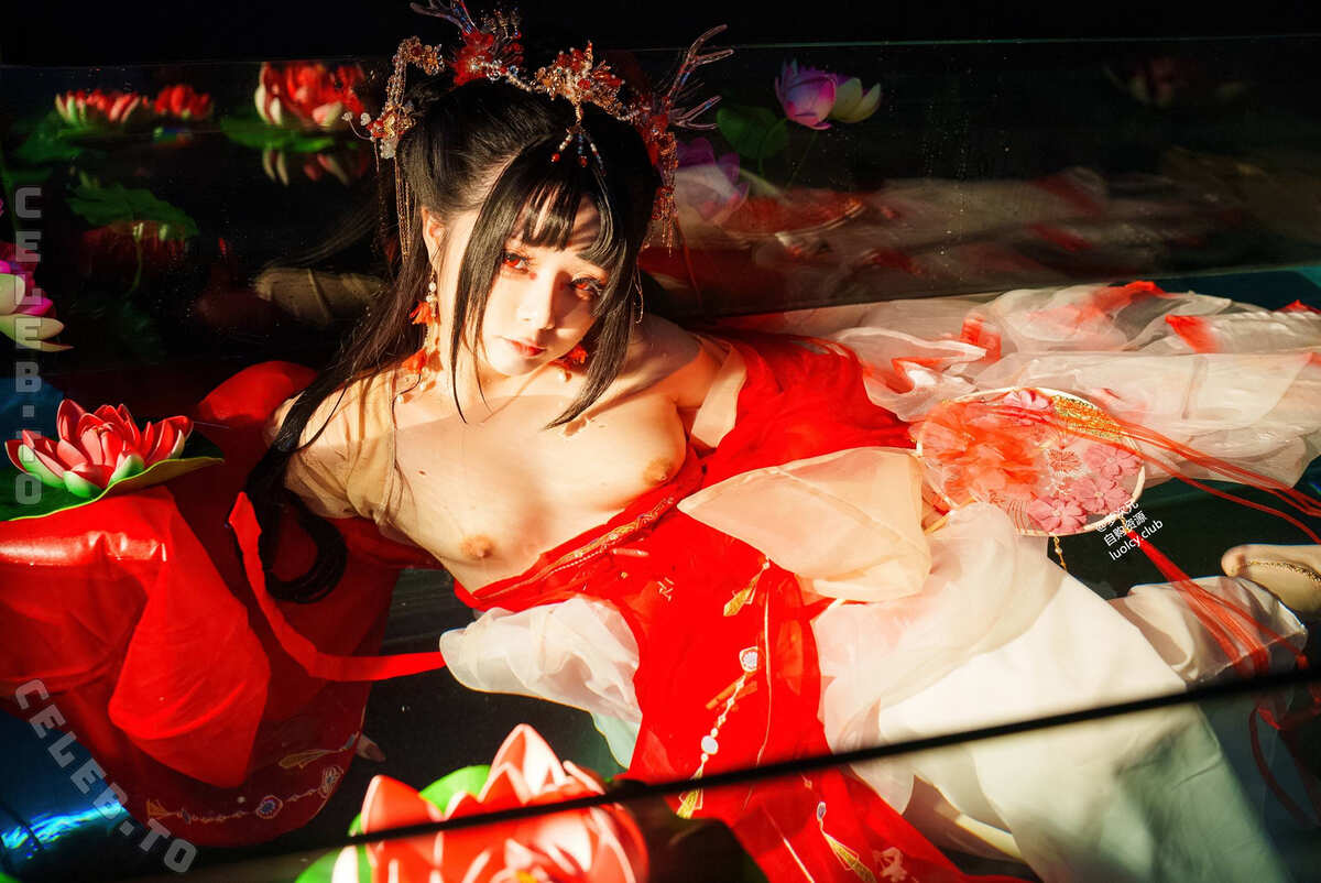 Raku_66 nude photo 2