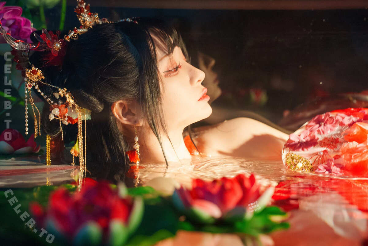 Raku_66 nude photo 4