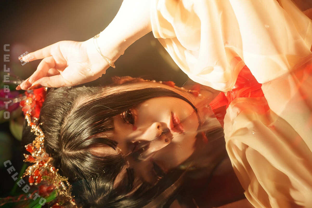 Raku_66 nude photo 9