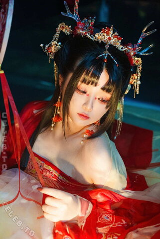 Raku_66 – Raku - Red Dragon Princess