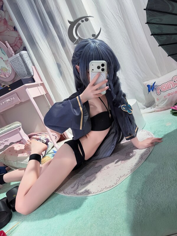 ran 3 nude photo 3
