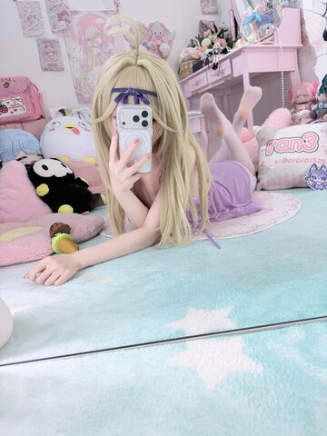 ran 3 nude photo 2