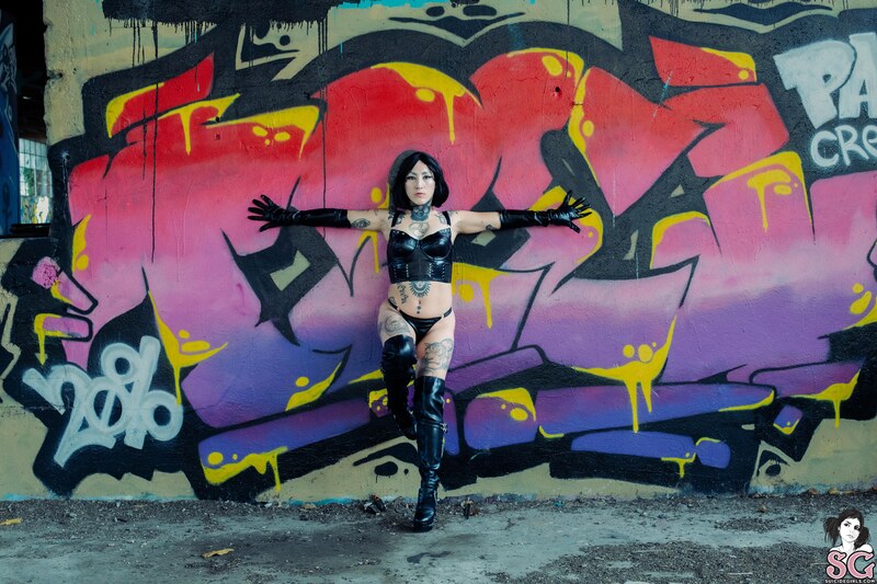 Ravenxaquarius nude photo 9