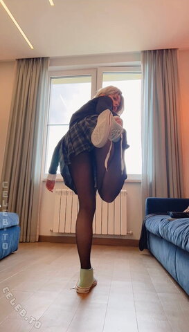 ravvcorn413 nude photo 7
