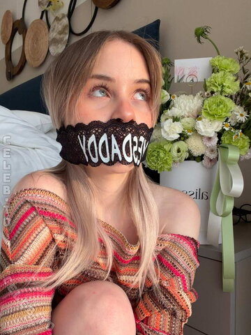 Raychel Kiss nude photo 32