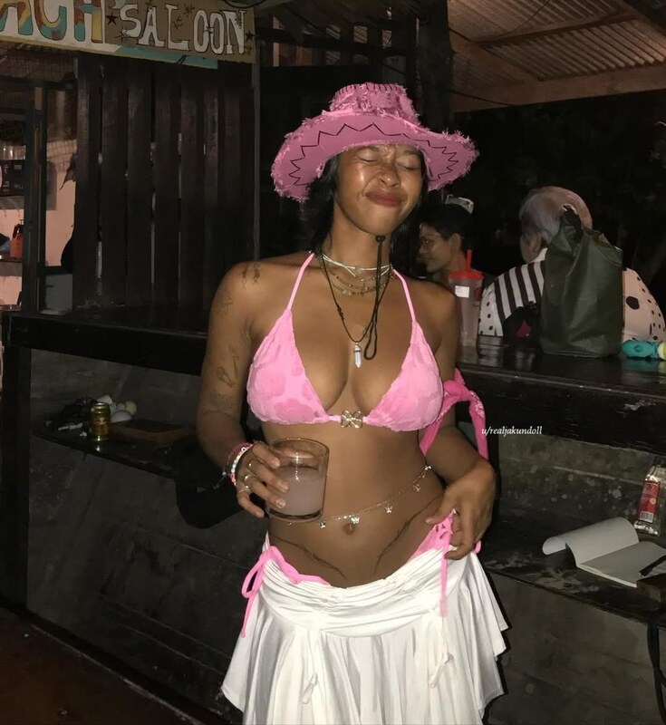 RealJakunGirl nude photo 5