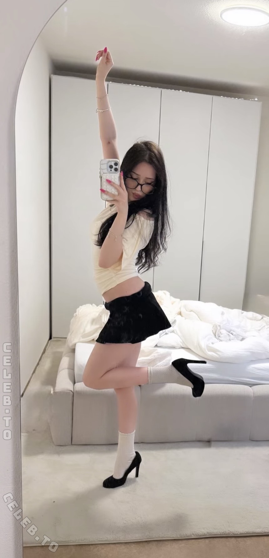 reallizsa nude photo 3