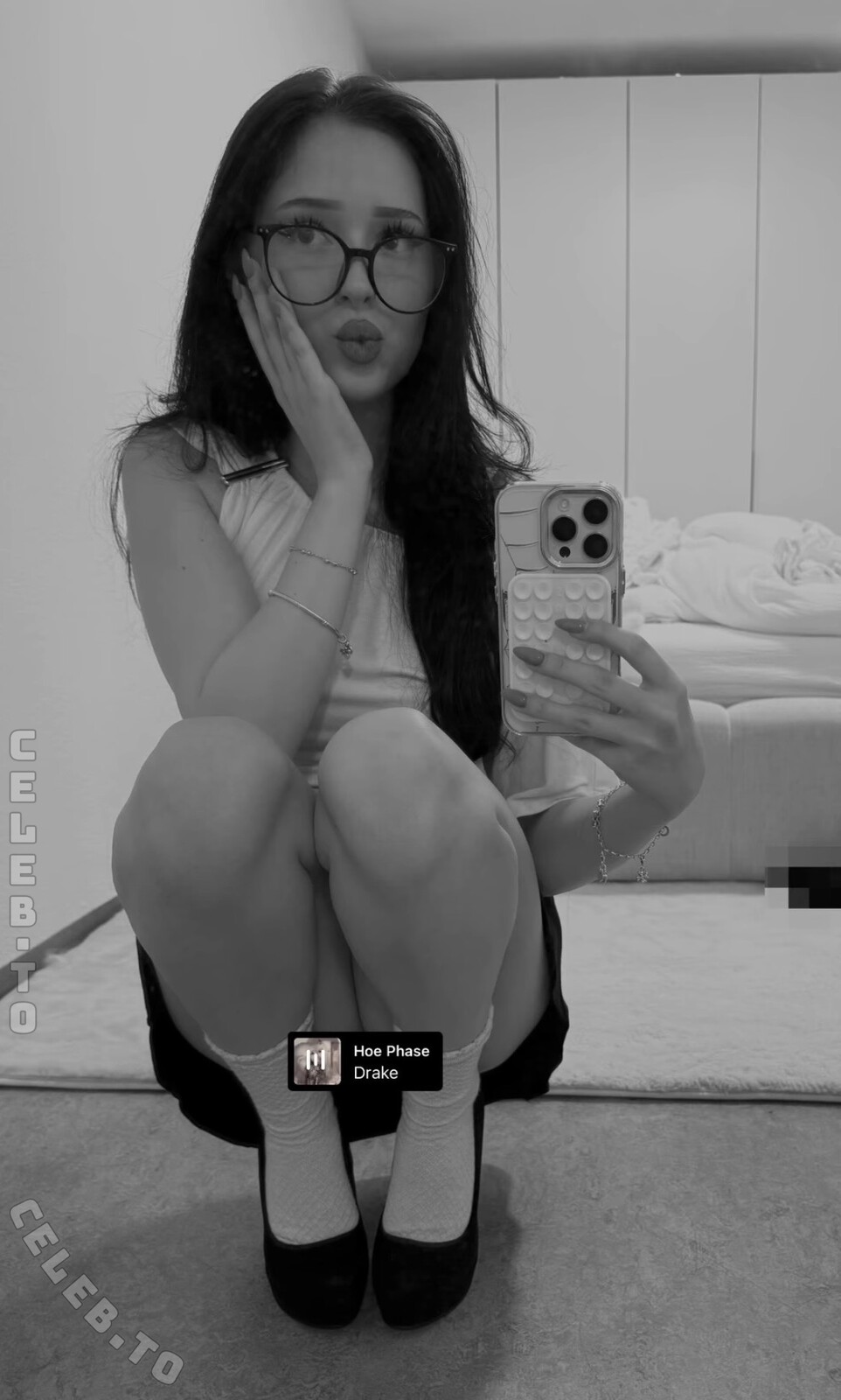 reallizsa nude photo 4