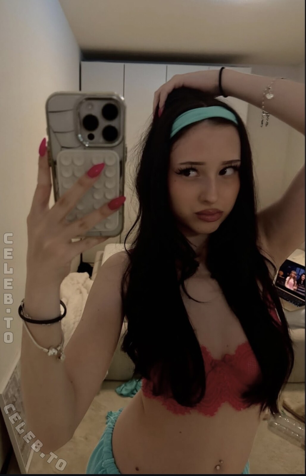 reallizsa nude photo 3