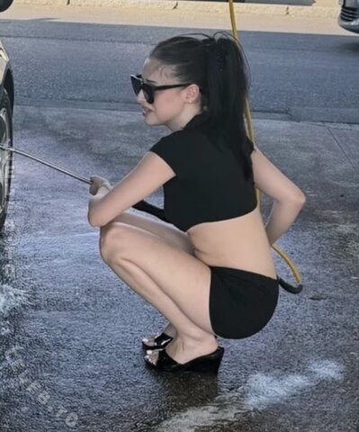 reallizsa nude photo 1