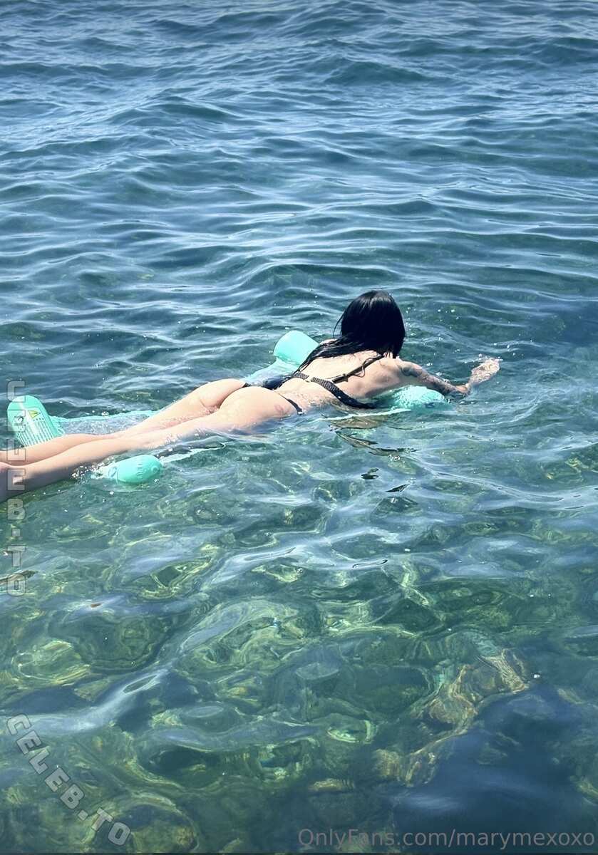 realmarymex nude photo 3