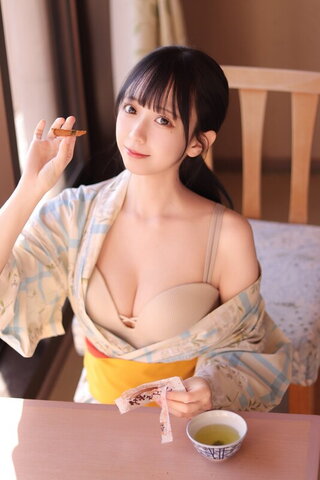 real__yami Hot (2 photos)