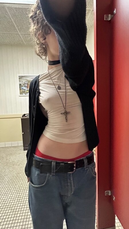 Rebekah nude photo 4