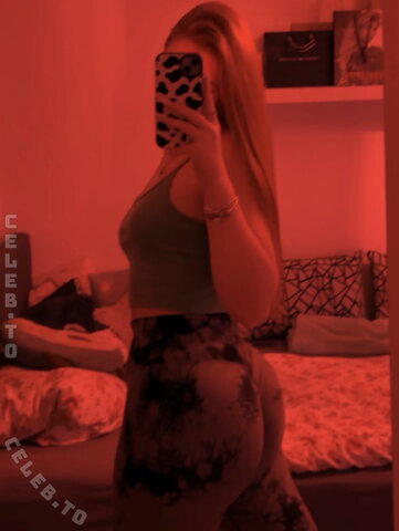 Redgirl.raven nude photo 13