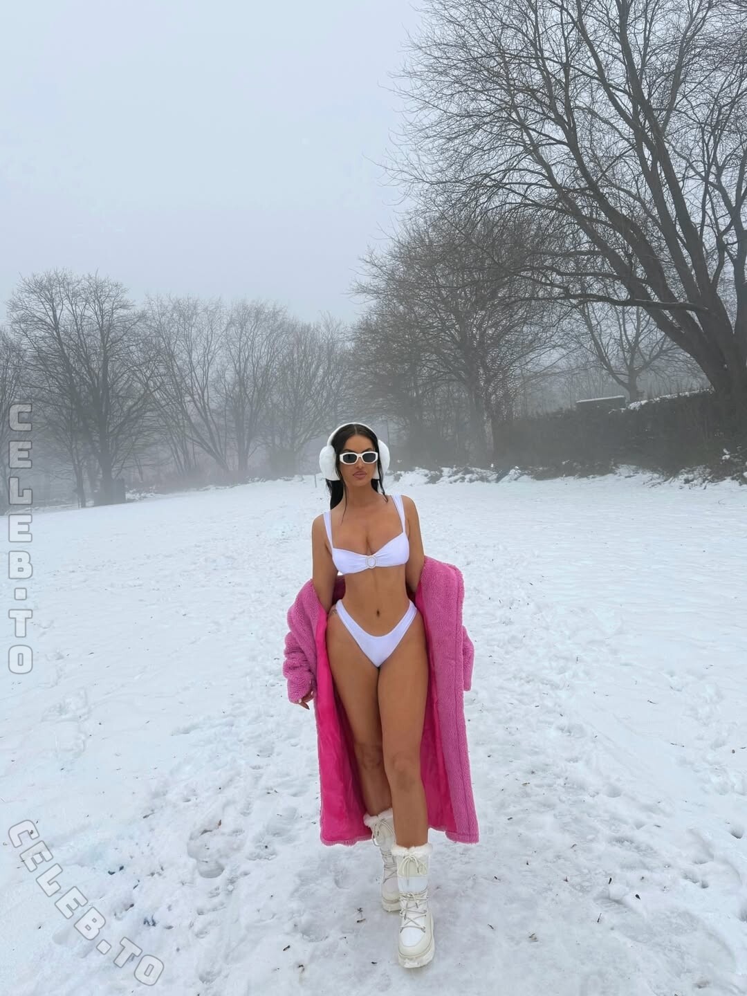 Redona Koci nude photo 1