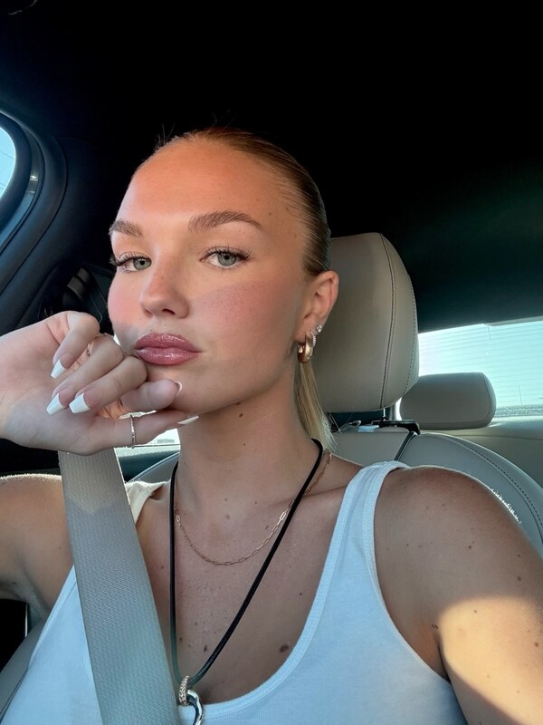 Reese Johnson nude photo 13