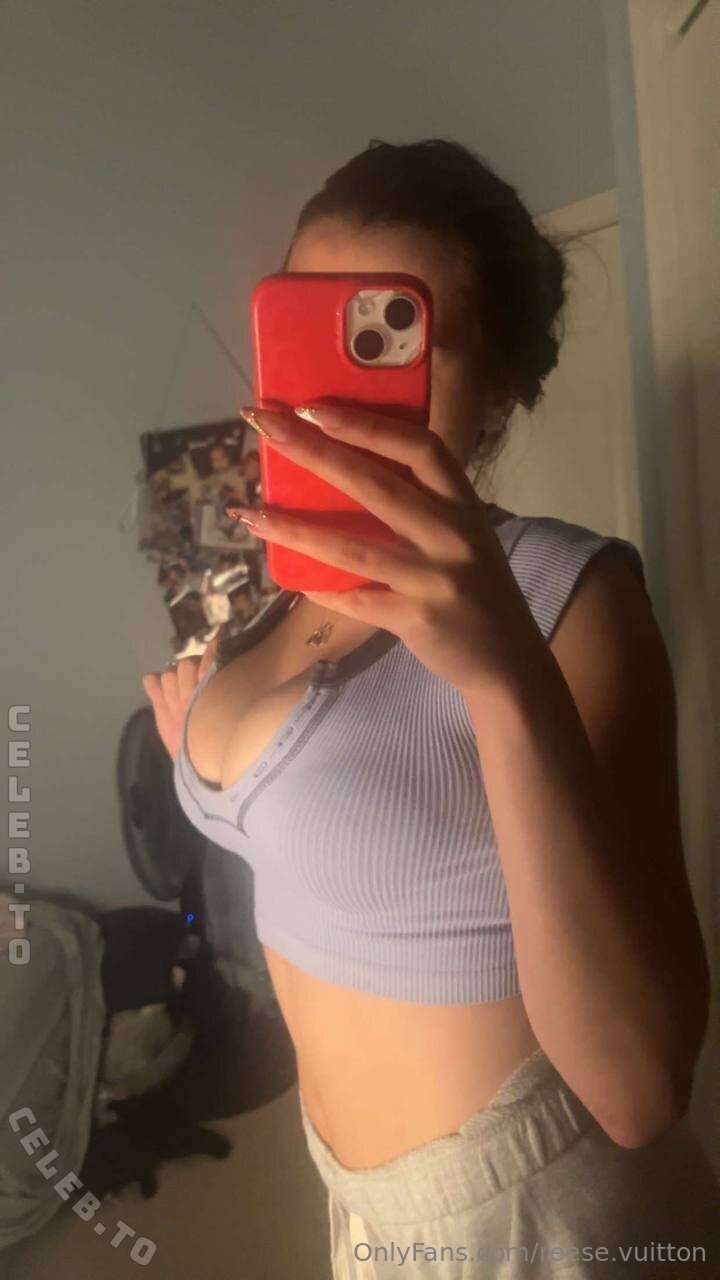 Reese Vuitton nude photo 2