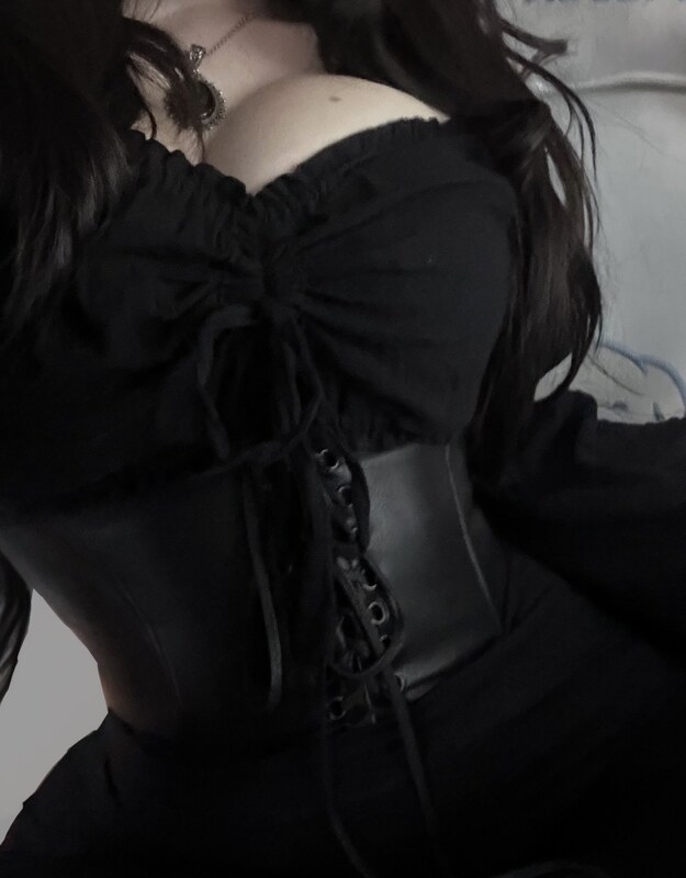 Reiunny nude photo 13