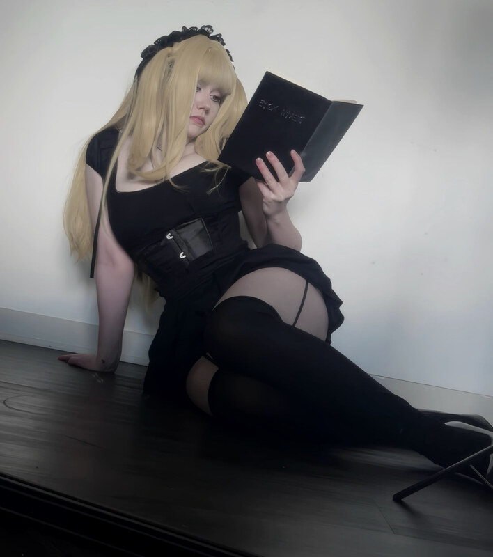 Reiunny nude photo 7
