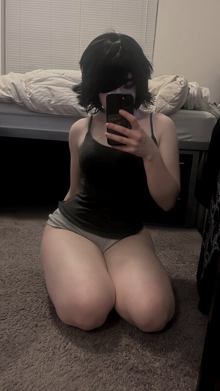 Reiunny nude photo 22