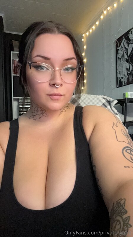 remarkableryann nude photo 49