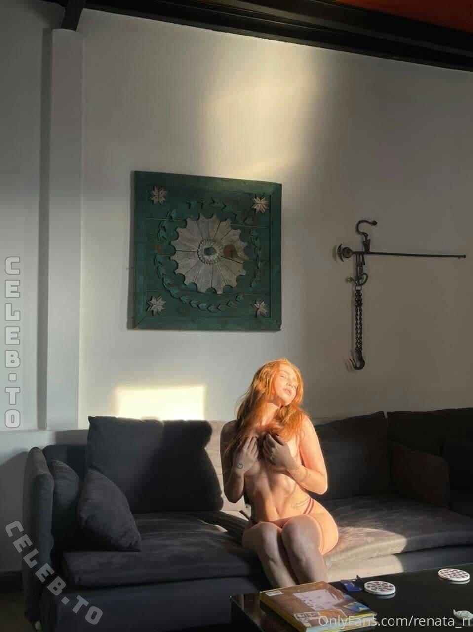 Renata Ri nude photo 3